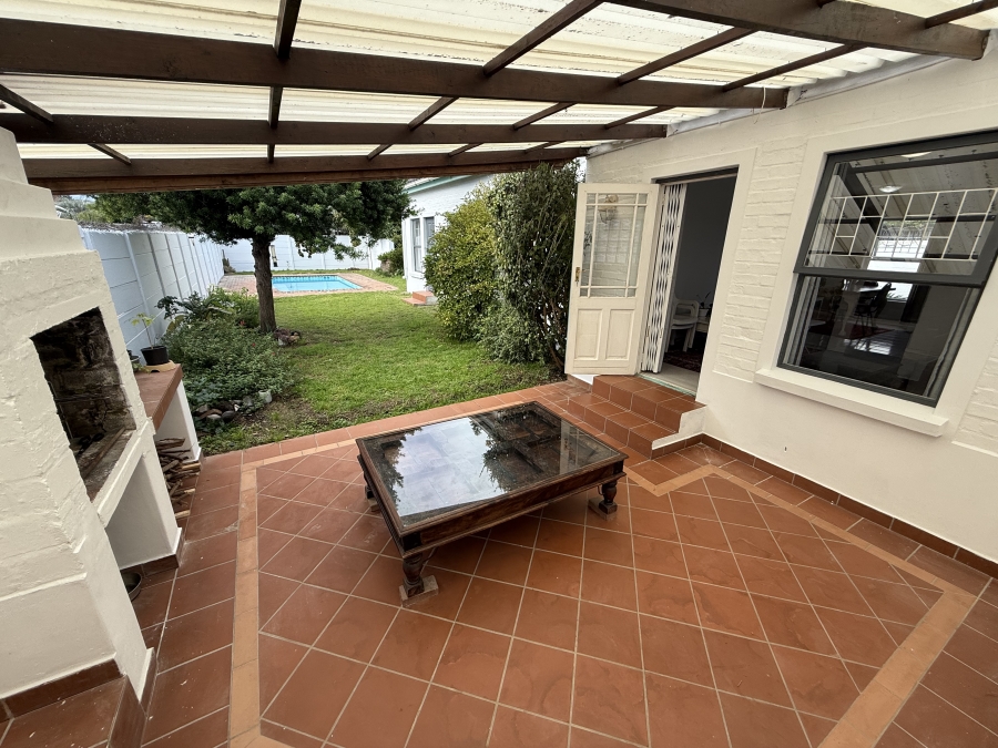 3 Bedroom Property for Sale in Van Der Stel Western Cape